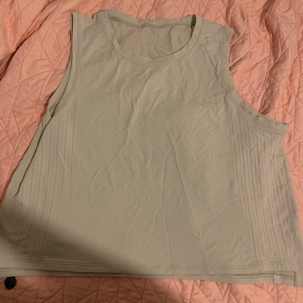 Lululemon muscle crop tank